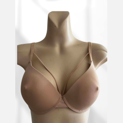 BH. Nude med indbygget vorte der kan ses igennem t�jet. 85C