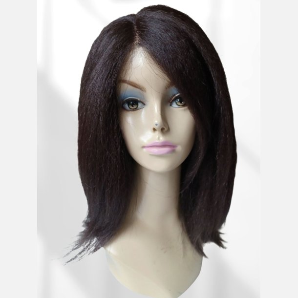 Paryk. Super flot med godt fylde i mellemlang. Ren brun farve 4. Kan glattes og kr�lles. Lacefront.