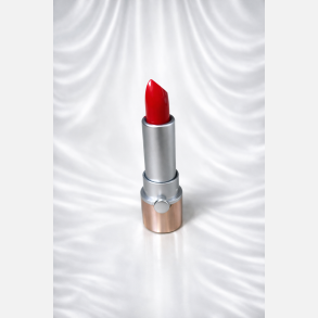 L�bestift. Super flot r�d farve til smukke l�ber