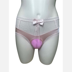 Trusse med facon i gennemsigtig blonde med satin foran. Taljem�l: 60 - 90 cm