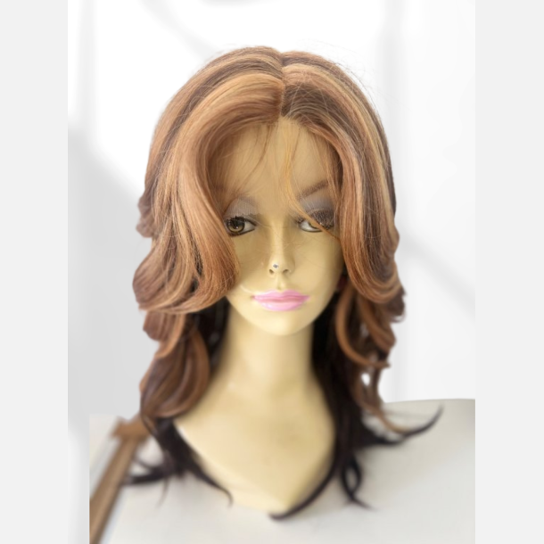 Paryk. Lange flotte h�r i mix med kr�l og lacefront. One size