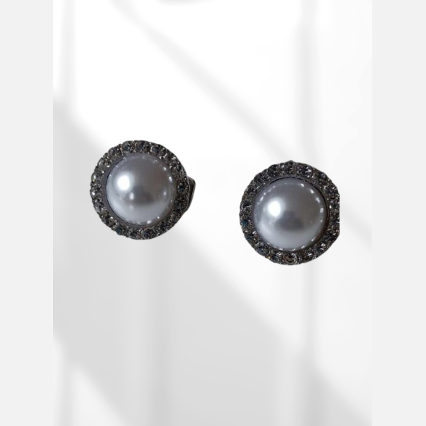 �reringe med clips, s�lvlook med stor perle i midten