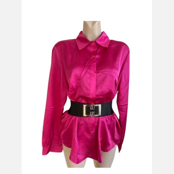 Satinskjorte. Hot pink i klassisk look med god vidde i �rmer. XL