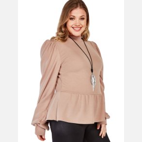 Bluse. Super s�d i bl�dt og behageligt materiale. Sort eller nude. Fremstillet med sk�d der skjuler mavenStr. 44-52
