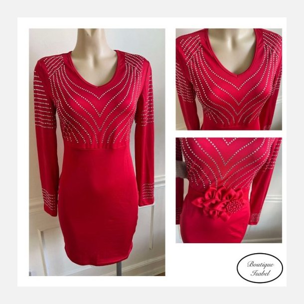 Kjole i r�d str�k med similisten der tilpasser sig din figur. 