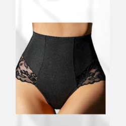 Trusse med strammende effekt foran og smuk blonde bagp�.